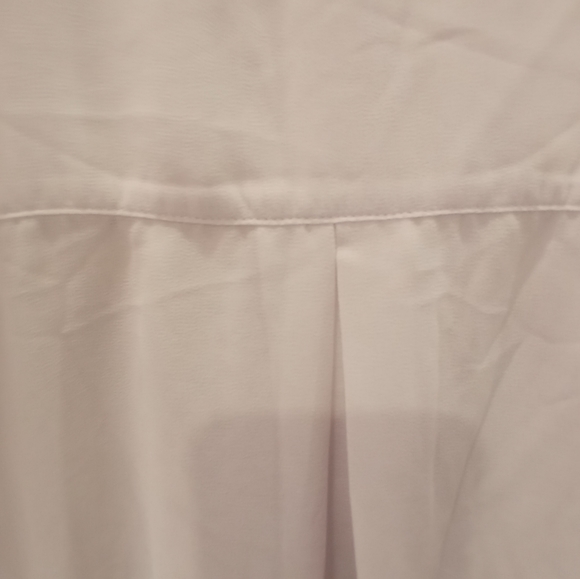 🌼🌹🌻Forever 21 White Sleeveless Top - Picture 7 of 7